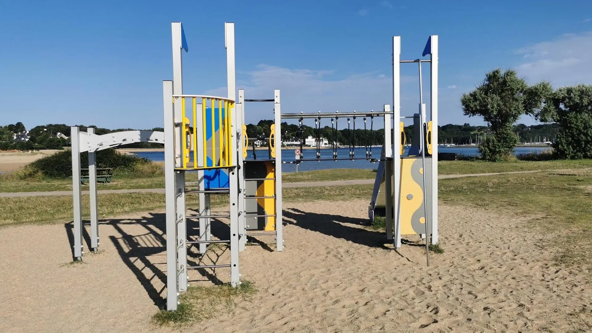 Perle Beach, Petite Maison Situee En Bord De Plage, Piscine. Guidel Francia