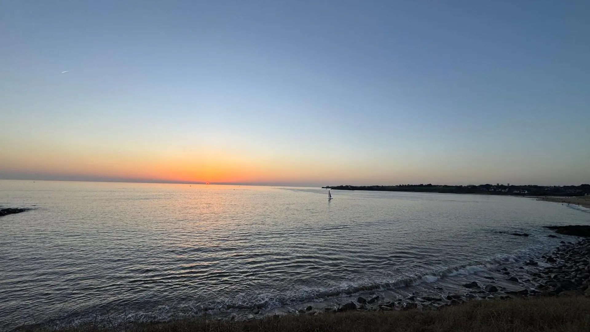 Сasa de vacaciones Perle Beach, Petite Maison Situee En Bord De Plage, Piscine. Guidel Francia